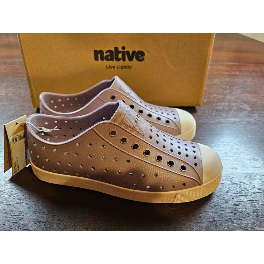 Native Jefferson Wildflower Purple/Lint Pink Slip-On Water Shoes Size J2